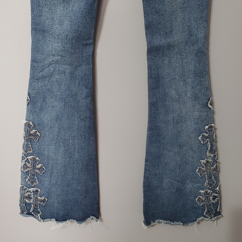 BAMBOO Cross Embroidered Blue Flare Jeans Size 00 - Picture 7 of 9